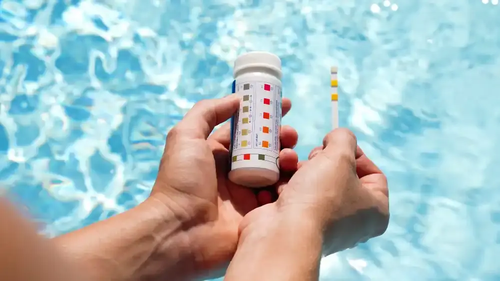 013025-WinterPoolProtection-3WinterPoolMaintenance Winter Pool Maintenance: Chemical Balance and Coverage Options