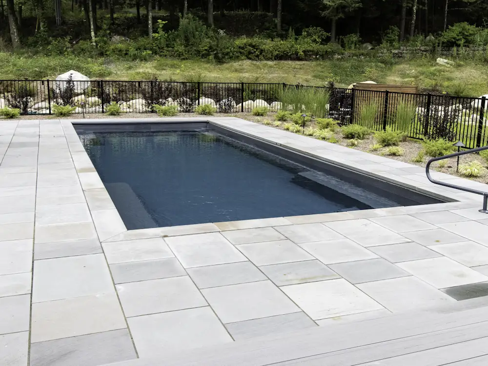 022824-FreeformVSRectangular-1 Tips & FAQ on choosing between freeform or a rectangular pool