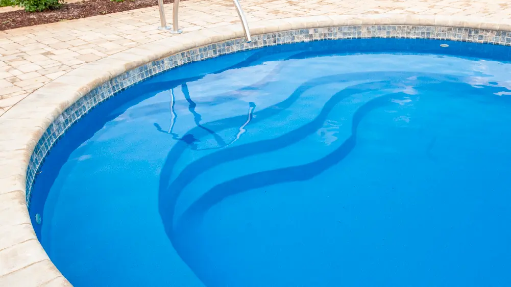 073124-WhyChooseLP-3InnovativeDesign Innovative swimming pool design and technology