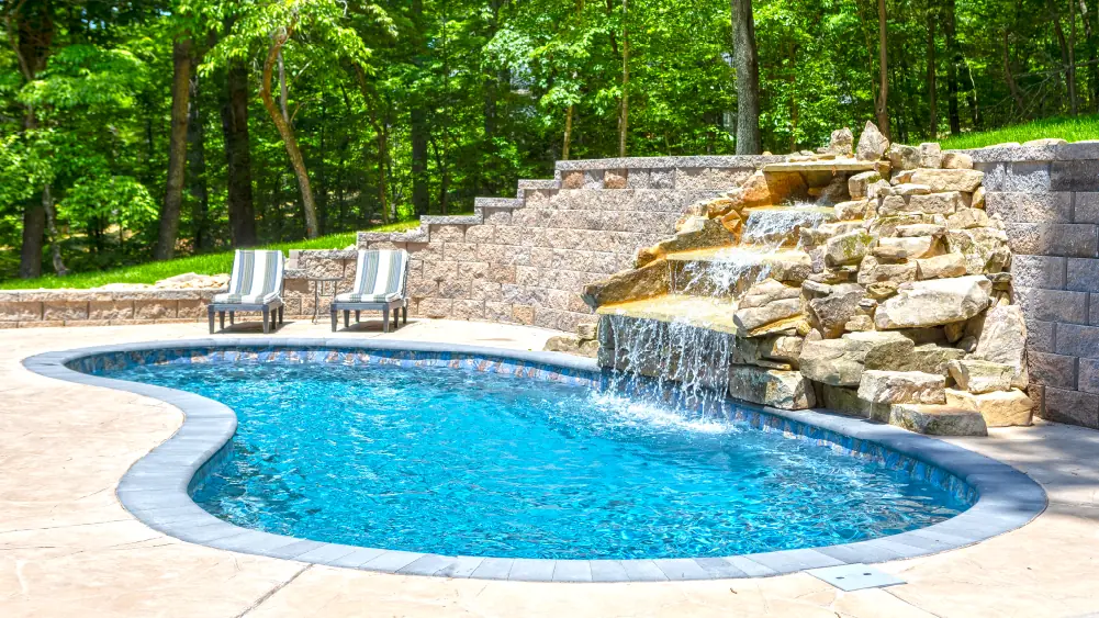 083024-SmallBackyard-3PopularDesigns Popular Fiberglass Pool Designs for Small backards