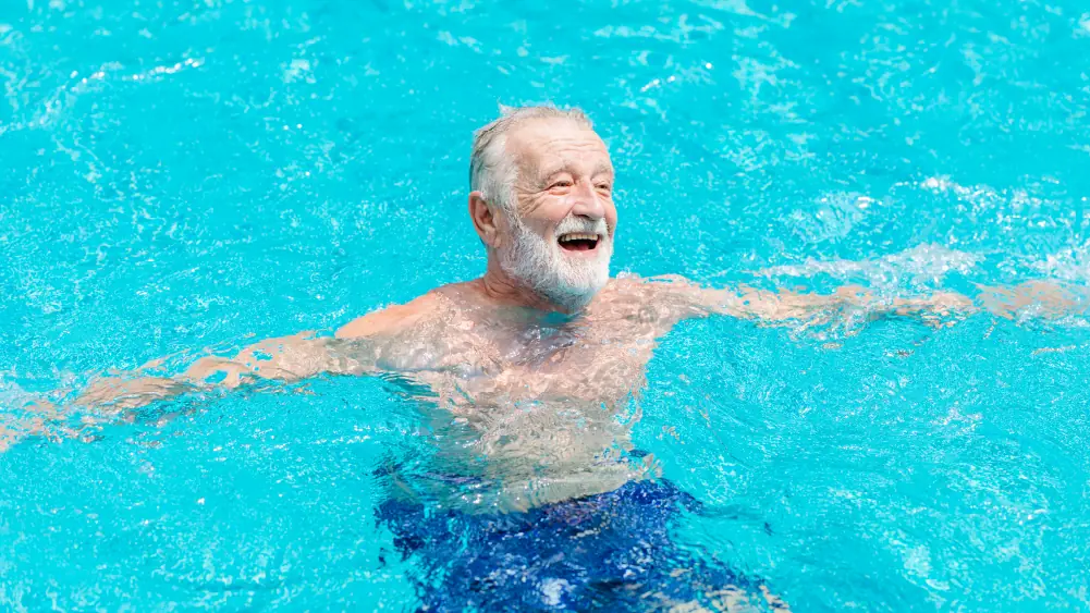 101824-HealthBenefits-2PhysicalHealth Discover the physical health benefits of swimming
