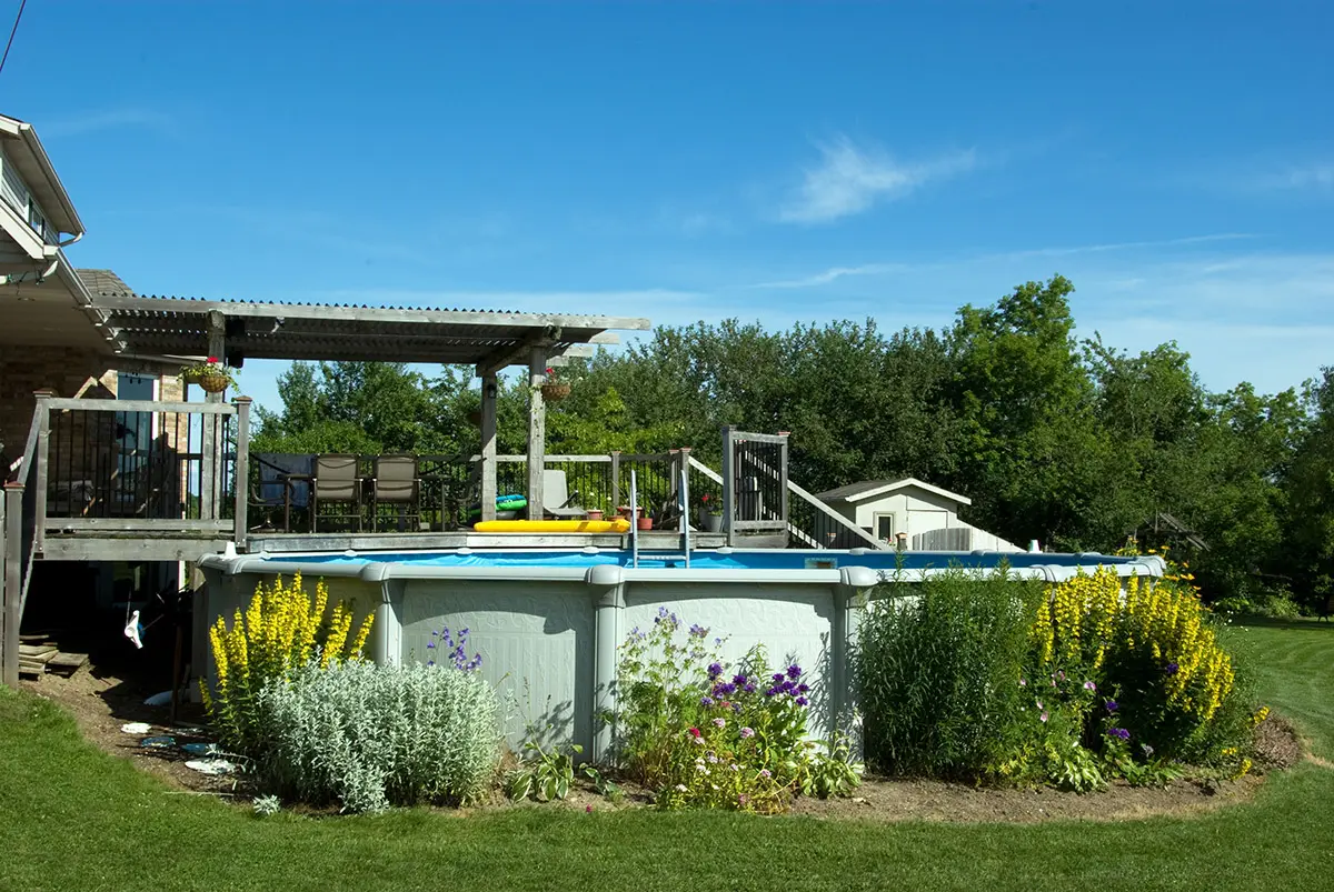 Above Ground Landscaping Landscaping an above ground swimming pool