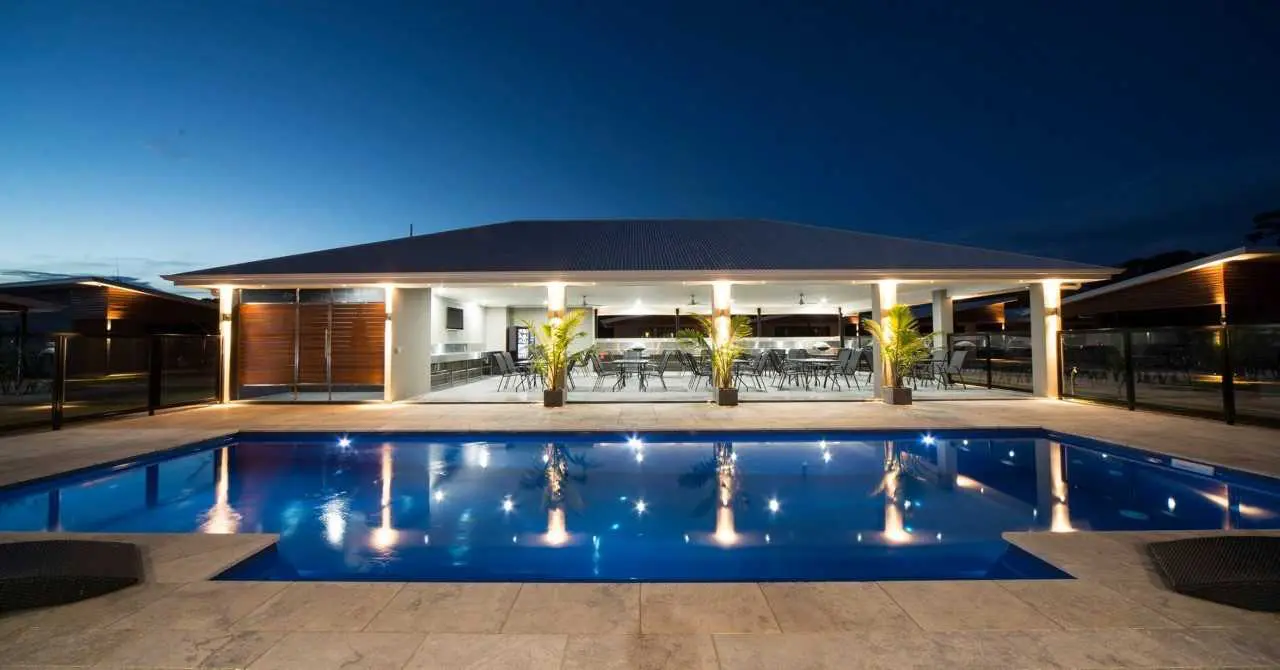 LeisurePoolsAU_Elegance_12_SapphireBlue_Riverscape_2018 fiberglass pool lights