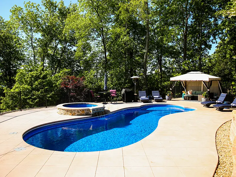 Leisure Pools Eclipse 40 swimming pool with the Sorento Spa
