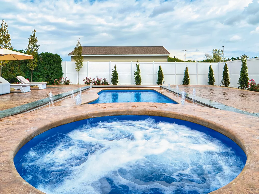 PoolOrSpa_Spa-Round Leisure Pools Calvi Spa