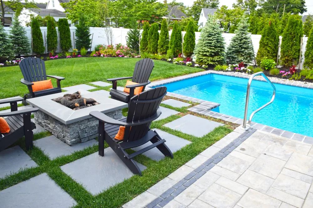 PURAVIDA_TABAK_ELEGANCE5 copy The Ultimate Backyard Fiberglass Pool Experience
